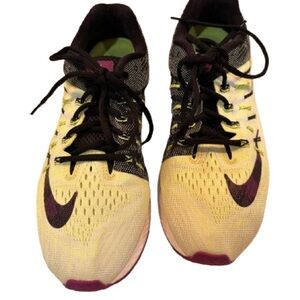 NIKE Air Zoom Elite 8 Men's Size 9